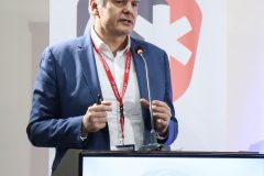 056_foto_Zoltan-Schnelczer