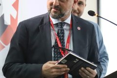 077_foto_Zoltan-Schnelczer