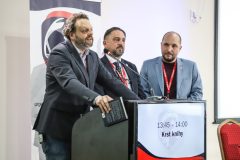 078_foto_Zoltan-Schnelczer