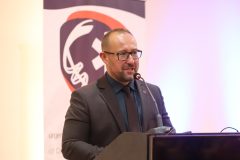 153_foto_Zoltan-Schnelczer