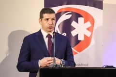 163_foto_Zoltan-Schnelczer