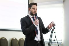 230_foto_Zoltan-Schnelczer